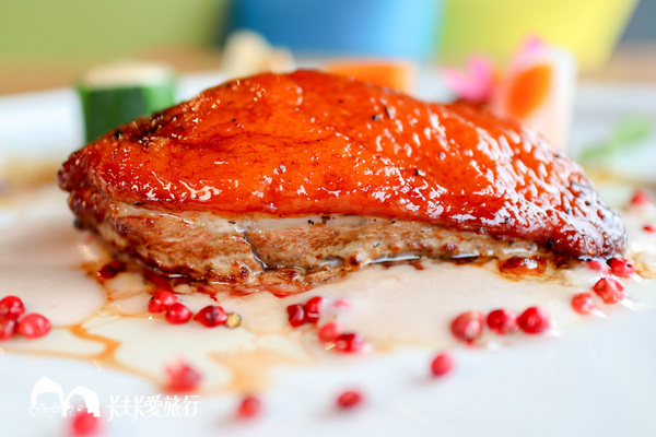 日光私廚：【宜蘭美食】日光私廚｜冬山河畔私廚料理饗宴！頂級牛排櫻桃鴨下午茶甜點咖啡