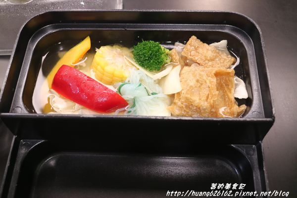 IMG_4587.JPG IMG_4587.JPG