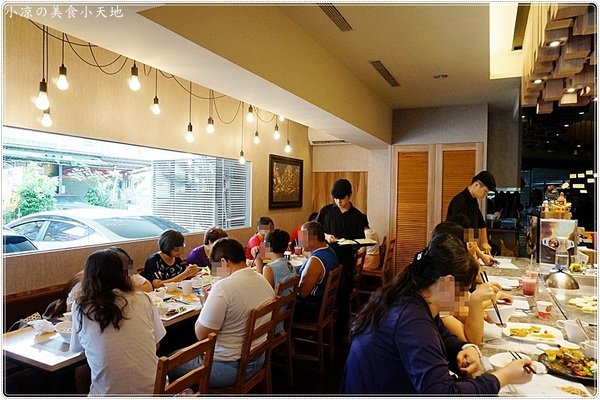 合榭創意板燒小廚：台中南區』合榭 精緻鐵板料理║忠孝夜市排隊美食。高CP值鐵板燒，尚青的海陸大餐，另有平日商業午餐只要199元!