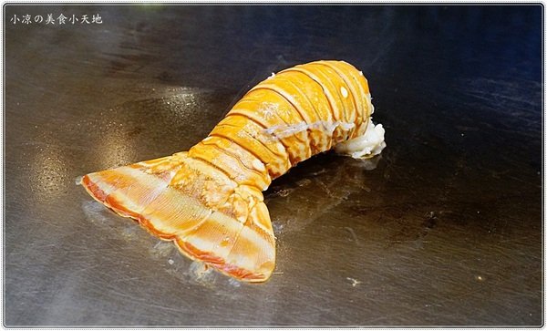 合榭創意板燒小廚：台中南區』合榭 精緻鐵板料理║忠孝夜市排隊美食。高CP值鐵板燒，尚青的海陸大餐，另有平日商業午餐只要199元!