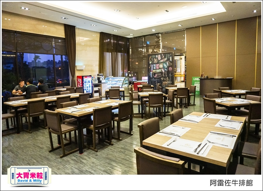 鳳山牛排餐廳推薦@皇家金宸飯店阿雷佐牛排館@大胃米粒0007.jpg