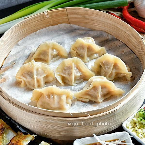 【人氣冠軍冷凍水餃】曾餃子 | 招牌剝皮辣椒水餃，台北必吃美食，高蛋白低醣千張雞肉水餃