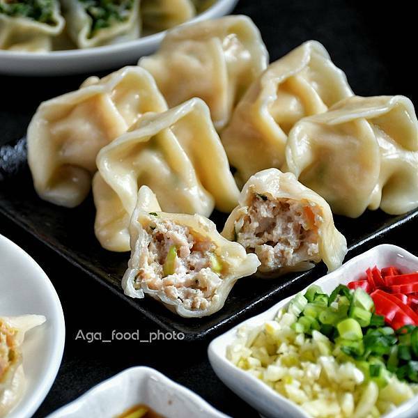 【人氣冠軍冷凍水餃】曾餃子 | 招牌剝皮辣椒水餃，台北必吃美食，高蛋白低醣千張雞肉水餃