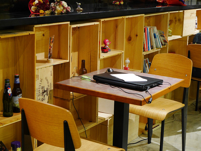 【南京三民下午茶】由你咖啡 Union Kaffe| 舒服寬敞咖啡廳x大量綠色元素|創意南瓜鹹蛋義大利麵x多樣手作甜點（松山區八德路、近京華城）