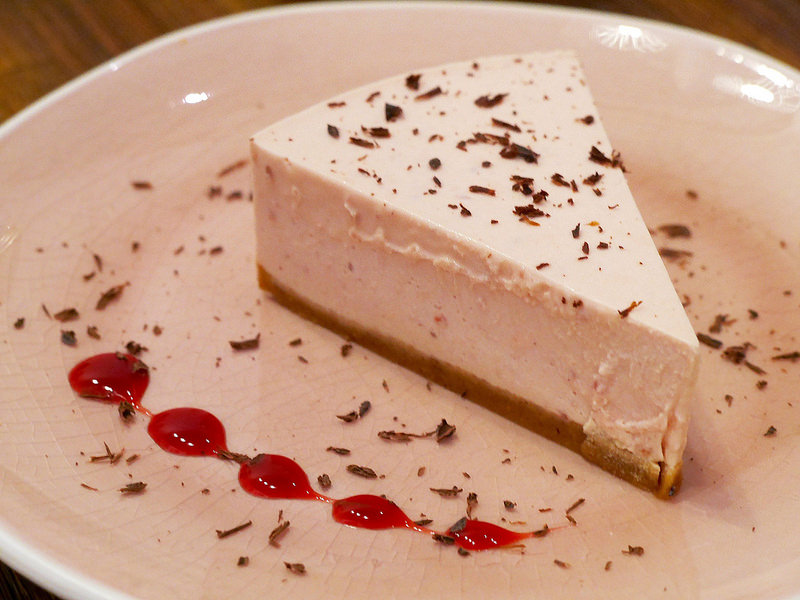 【南京三民下午茶】由你咖啡 Union Kaffe| 舒服寬敞咖啡廳x大量綠色元素|創意南瓜鹹蛋義大利麵x多樣手作甜點（松山區八德路、近京華城）