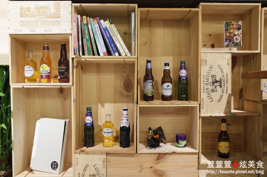 【台北】由你咖啡。南瓜義大利鹹蛋義大利麵、輕食、甜點表現超強!! 值得再訪 捷運南京三民下午茶(不限時/WIFI/閱讀桌燈)