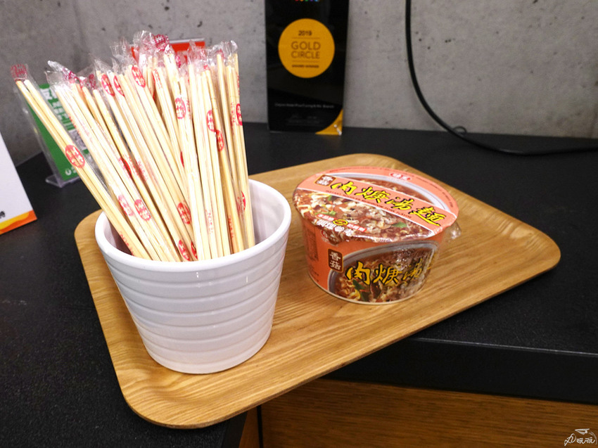 【新驛旅店復興北路店】清水模質感旅店推薦