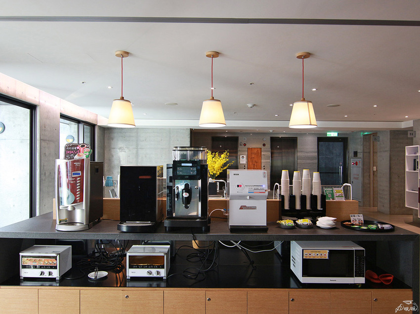 【新驛旅店復興北路店】清水模質感旅店推薦