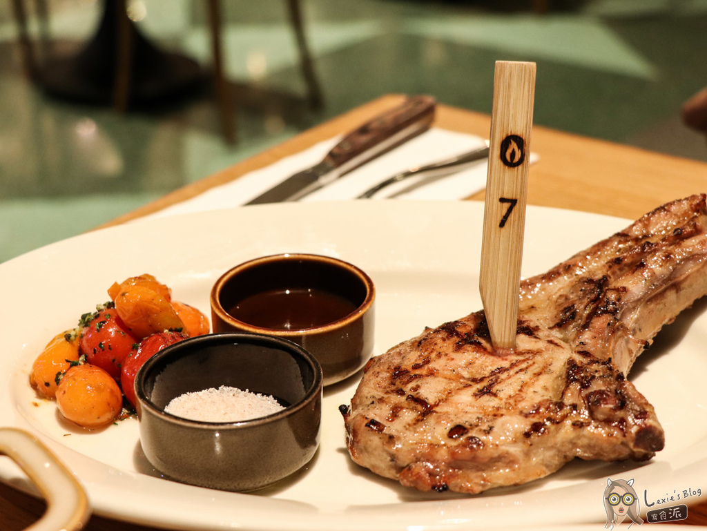 QUE原木燒烤松山車站-25.jpg QUE原木燒烤松山車站-25.jpg