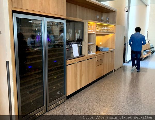 酒櫃.jpg