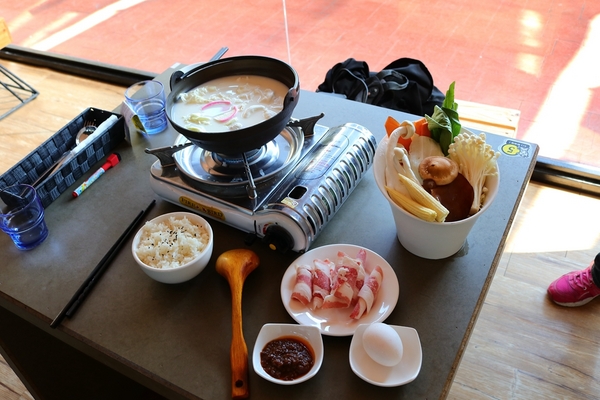 B12文創特區:【彰化員林景點】B12文創特區~工業風的藝術裝置主題,3D立體動物彩繪,鐵皮屋結合複合式餐飲