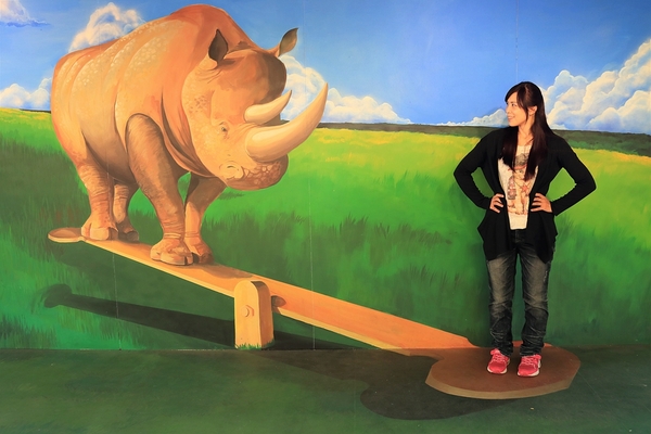 B12文創特區:【彰化員林景點】B12文創特區~工業風的藝術裝置主題,3D立體動物彩繪,鐵皮屋結合複合式餐飲