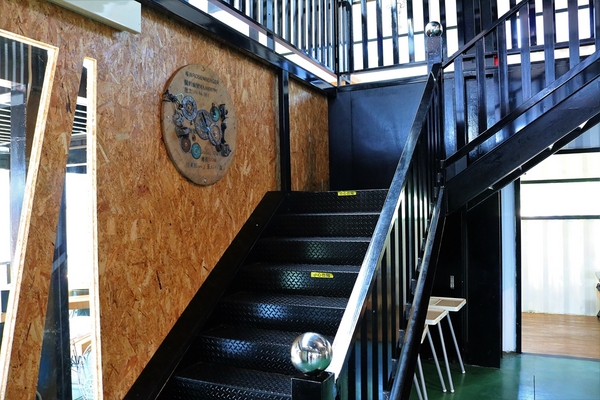 B12文創特區:【彰化員林景點】B12文創特區~工業風的藝術裝置主題,3D立體動物彩繪,鐵皮屋結合複合式餐飲