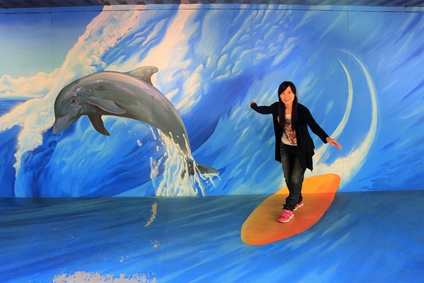 B12文創特區:【彰化員林景點】B12文創特區~工業風的藝術裝置主題,3D立體動物彩繪,鐵皮屋結合複合式餐飲