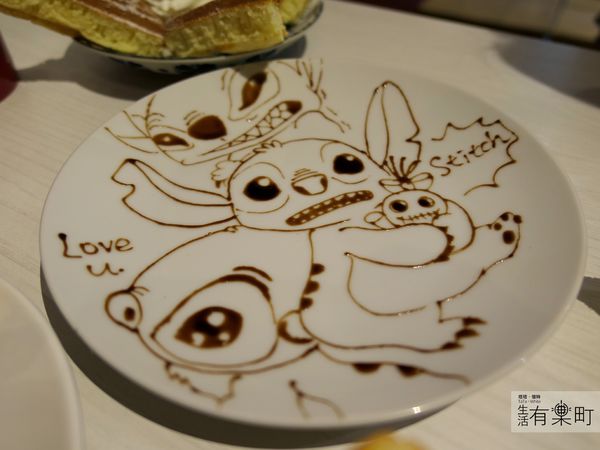 理性與感性咖啡：【桃園平鎮美食】理性&感性Cafe：療癒系美食推薦，多種免費立體拉花，少女下午茶首選，還有鬆餅與熱壓吐司喔