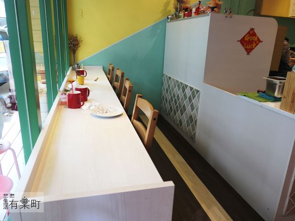 理性與感性咖啡：【桃園平鎮美食】理性&感性Cafe：療癒系美食推薦，多種免費立體拉花，少女下午茶首選，還有鬆餅與熱壓吐司喔