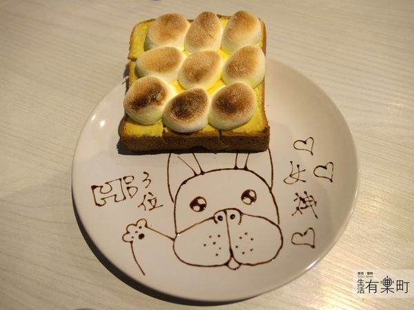 理性與感性咖啡：【桃園平鎮美食】理性&感性Cafe：療癒系美食推薦，多種免費立體拉花，少女下午茶首選，還有鬆餅與熱壓吐司喔