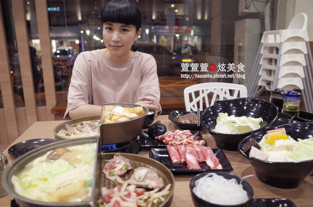 【桃園】半個鍋(桃園八德忠勇店)。年初新開幕 一個人也可以火烤兩吃雙享受! 燒烤、火鍋、 壽喜燒、 清煎 想怎麼玩就怎麼玩