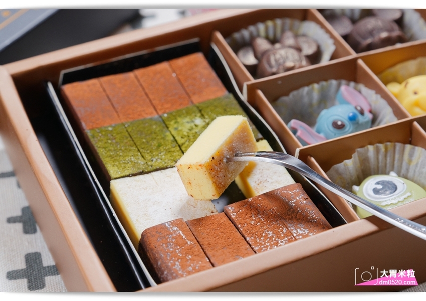 2019情人節巧克力推薦!台南 華侖婷娜巧克力,濃郁苦甜生巧克力禮盒x超萌迪士尼卡通人物造型巧克力,台南巧克力推薦,宅配巧克力推薦, - 大胃米粒 DAVID & MILLY