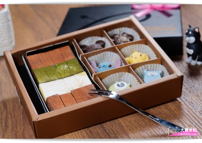 2019情人節巧克力推薦!台南 華侖婷娜巧克力,濃郁苦甜生巧克力禮盒x超萌迪士尼卡通人物造型巧克力,台南巧克力推薦,宅配巧克力推薦, - 大胃米粒 DAVID & MILLY