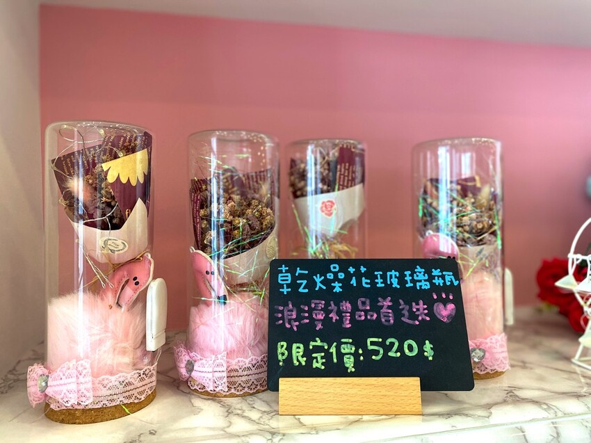 華侖婷娜巧克力：台南在地巧克力品牌.情人節送禮.節慶巧克力禮盒推薦/客製化手作造型巧克力/情人節巧克力禮物推薦 - 進食的巨鼠