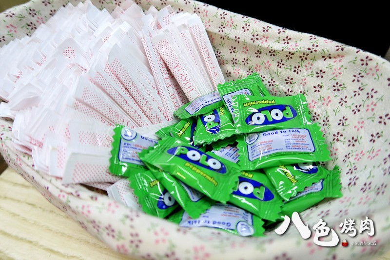 【捷運忠孝敦化站】八色烤肉~南韓必吃美食，台北東區再起~8種口味的燒肉，ㄧ次滿足，起司炒飯也很好吃喔!