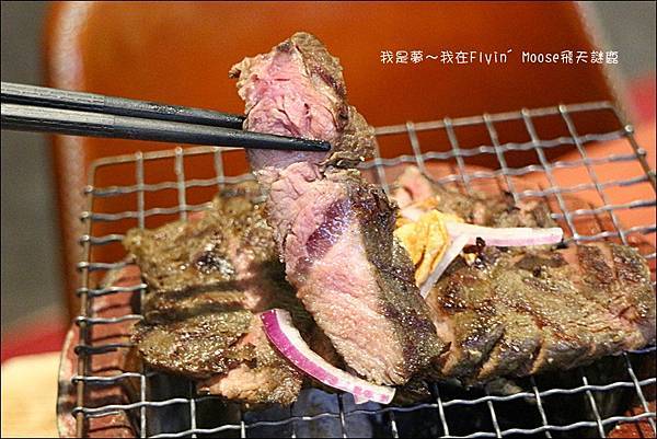 Flyin%5C Moose飛天謎鹿33.jpg