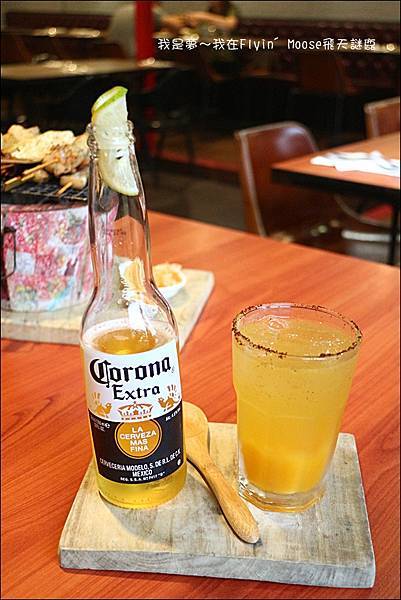 Flyin%5C Moose飛天謎鹿25.jpg