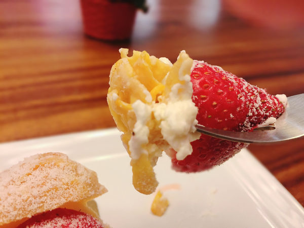 『台北東區複合式精品』HAMA BOUTIQUE 精緻小巧聖誕限定甜點 Dolcetti。用低調奢華的品味妝點自己,優雅地迎接美好的聖誕節吧。