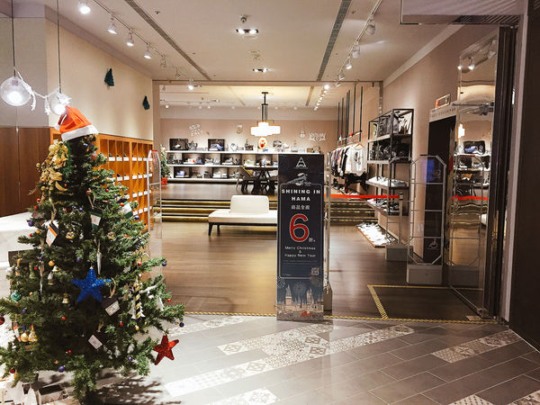 『台北東區複合式精品』HAMA BOUTIQUE 精緻小巧聖誕限定甜點 Dolcetti。用低調奢華的品味妝點自己,優雅地迎接美好的聖誕節吧。