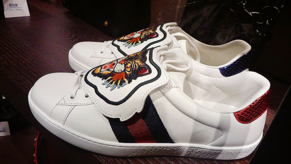 『台北東區複合式精品』HAMA BOUTIQUE 精緻小巧聖誕限定甜點 Dolcetti。用低調奢華的品味妝點自己,優雅地迎接美好的聖誕節吧。