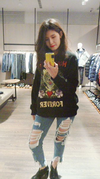 『台北東區複合式精品』HAMA BOUTIQUE 精緻小巧聖誕限定甜點 Dolcetti。用低調奢華的品味妝點自己,優雅地迎接美好的聖誕節吧。