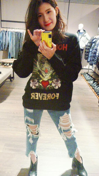 『台北東區複合式精品』HAMA BOUTIQUE 精緻小巧聖誕限定甜點 Dolcetti。用低調奢華的品味妝點自己,優雅地迎接美好的聖誕節吧。