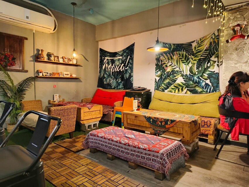 鄰近三重國小站巷弄內的早午餐~