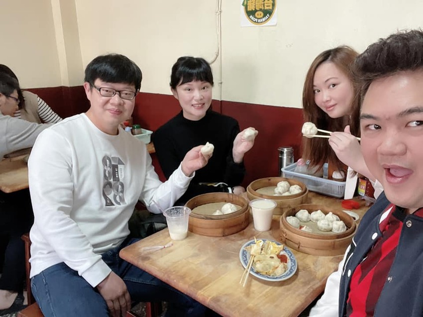 新竹關東市場人氣爆棚小籠包排隊美食！
