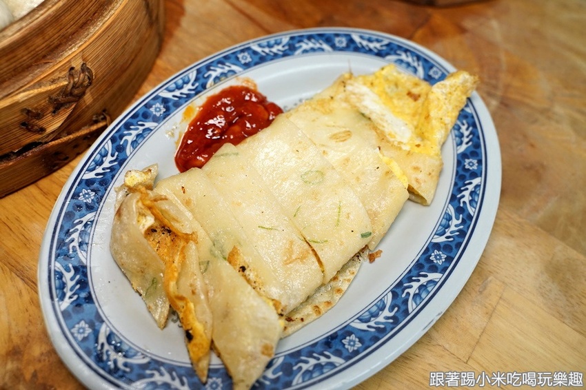 新竹關東市場人氣爆棚小籠包排隊美食！