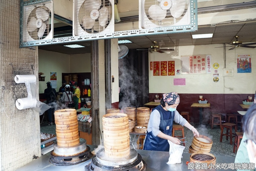 新竹關東市場人氣爆棚小籠包排隊美食！