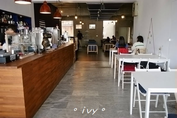 續日：♡ 新竹食 ♡ 續日咖啡。人文極簡的超人氣咖啡館