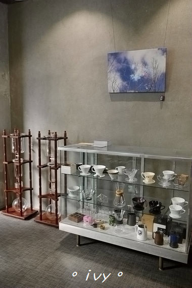 續日：♡ 新竹食 ♡ 續日咖啡。人文極簡的超人氣咖啡館