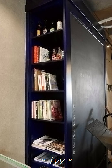 續日：♡ 新竹食 ♡ 續日咖啡。人文極簡的超人氣咖啡館