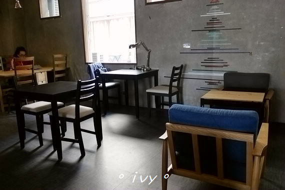 續日：♡ 新竹食 ♡ 續日咖啡。人文極簡的超人氣咖啡館