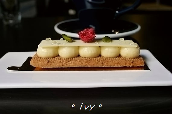 續日：♡ 新竹食 ♡ 續日咖啡。人文極簡的超人氣咖啡館