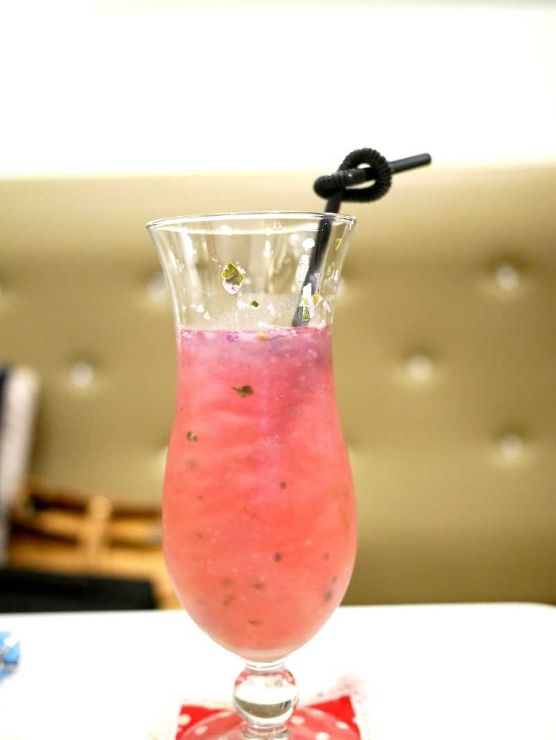 【板橋美食】Oyami板橋新埔店，放鬆聊八卦好去處（下午茶、義大利麵、鬆餅）