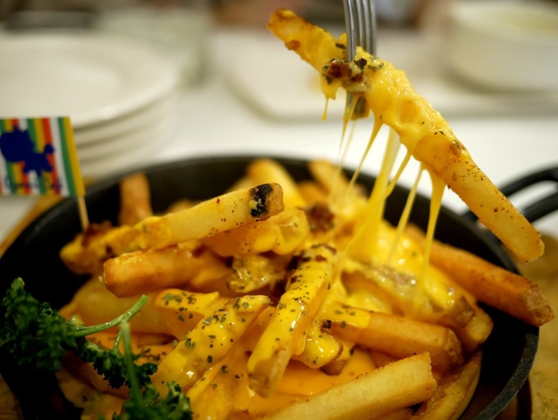 【板橋美食】Oyami板橋新埔店，放鬆聊八卦好去處（下午茶、義大利麵、鬆餅）