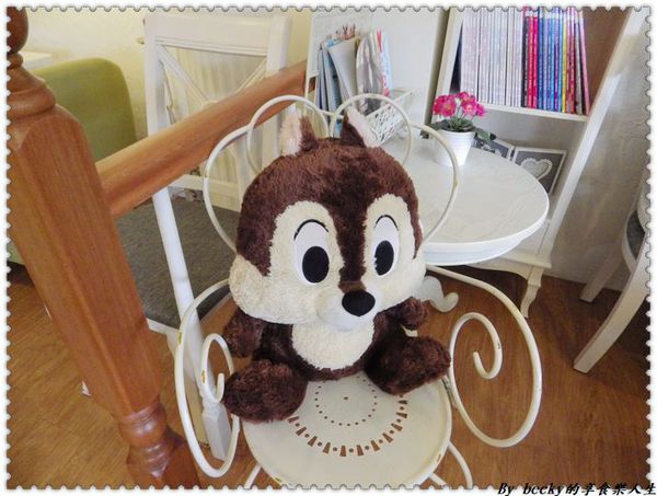 <捷運新埔站>板橋下午茶/義大利麵/鬆餅/捷運新埔站/童話世界/IG拍照好地方/ Oyami café/甜點