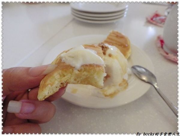 <捷運新埔站>板橋下午茶/義大利麵/鬆餅/捷運新埔站/童話世界/IG拍照好地方/ Oyami café/甜點