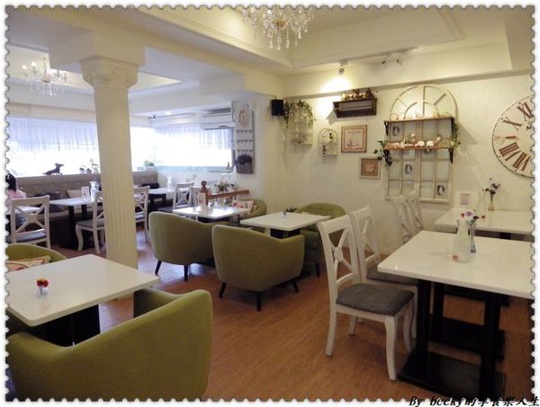 <捷運新埔站>板橋下午茶/義大利麵/鬆餅/捷運新埔站/童話世界/IG拍照好地方/ Oyami café/甜點