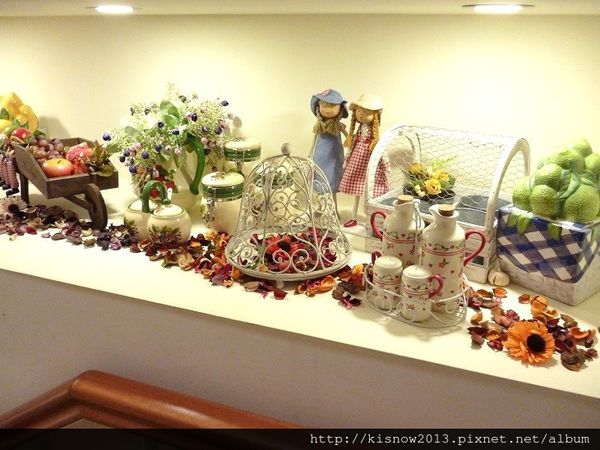 Oyami cafe(板橋店)：沈浸在浪漫城堡,提供下午茶,鬆餅,義大利麵--板橋美食捷運新埔站Oyami Caf'e体驗心得