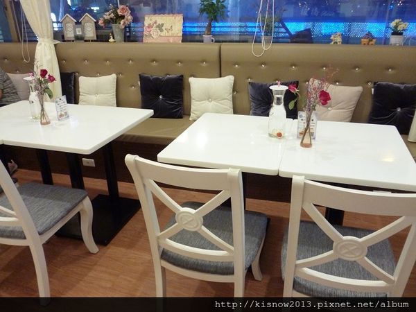 Oyami cafe(板橋店)：沈浸在浪漫城堡,提供下午茶,鬆餅,義大利麵--板橋美食捷運新埔站Oyami Caf'e体驗心得