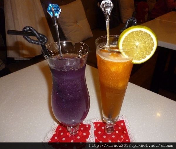 Oyami cafe(板橋店)：沈浸在浪漫城堡,提供下午茶,鬆餅,義大利麵--板橋美食捷運新埔站Oyami Caf'e体驗心得